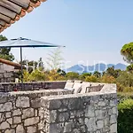 Votre Maison De Vacances Dans Un Ecrin De Verdure - Cannes