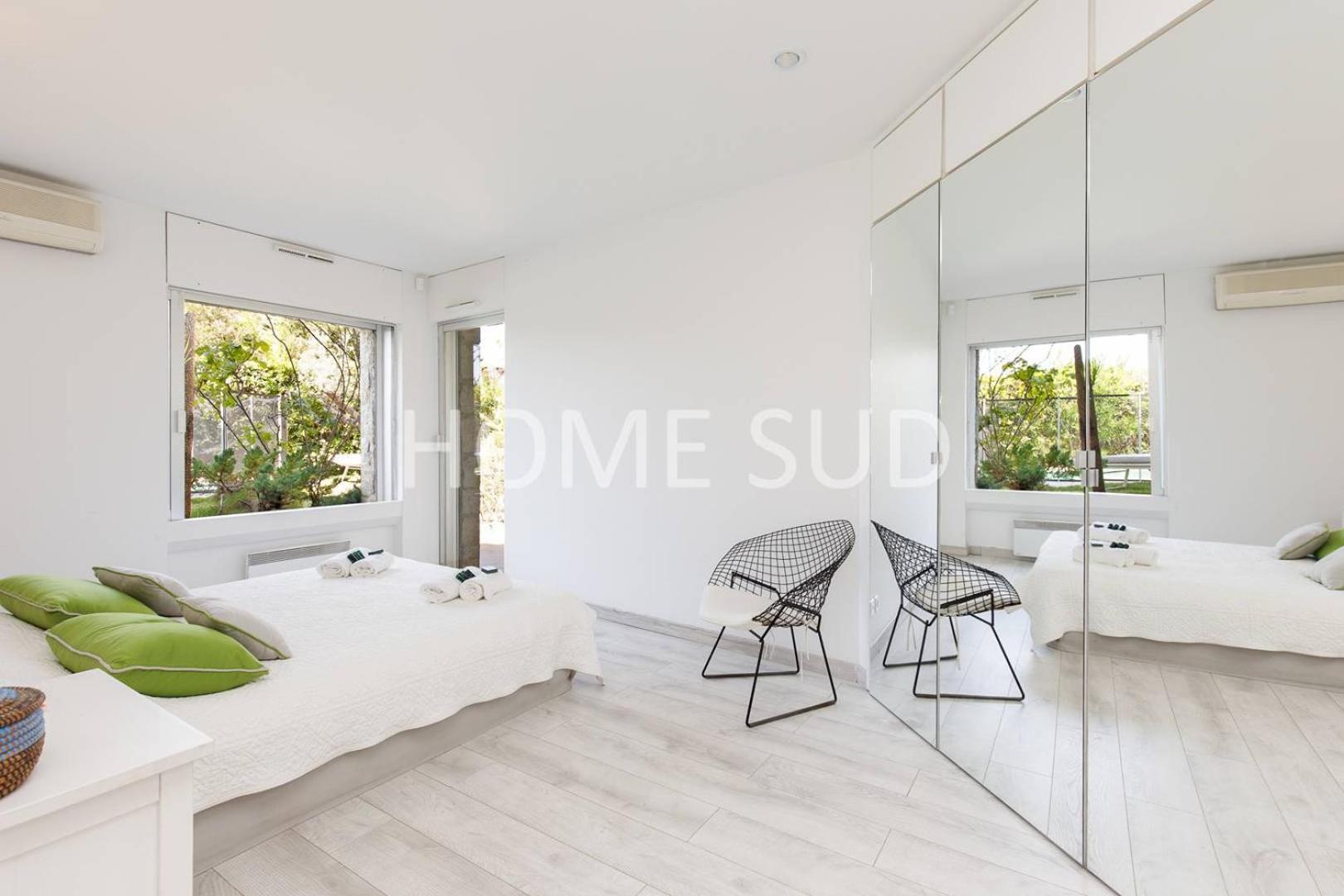 Votre Maison De Dans Un Ecrin De Verdure - * Cannes