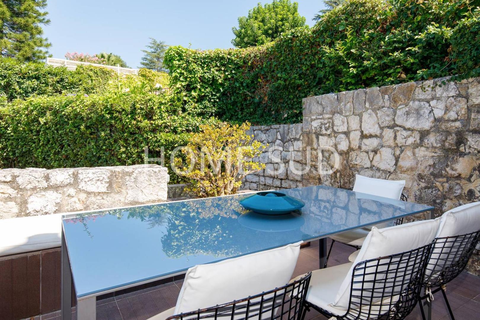 Votre Maison De Dans Un Ecrin De Verdure - Cannes